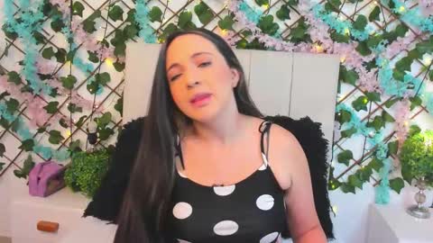 Snapshot of scarletlevis chatting on February 2026 12:19:01 PM scarlet online show from February 2026 12:19:01 PM