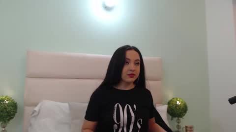 Snapshot of scarletlevis chatting on February 2026 11:17:01 AM scarlet online show from February 2026 11:17:01 AM