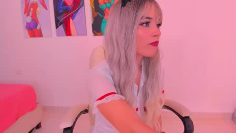 Snapshot of scarletliz chatting on October 2025 03:02:01 PM Scarletliz online show from October 2025 03:02:01 PM