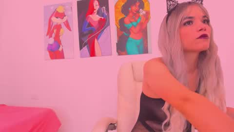 Snapshot of scarletliz chatting on October 2025 12:38:01 PM Scarletliz online show from October 2025 12:38:01 PM