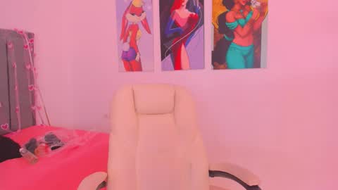 Snapshot of scarletliz chatting on October 2025 12:39:02 PM Scarletliz online show from October 2025 12:39:02 PM