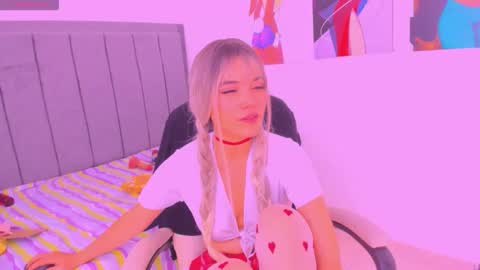 Snapshot of scarletliz chatting on November 2025 02:27:02 PM Scarletliz online show from November 2025 02:27:02 PM