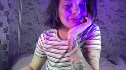 scarletpetal online show from October 2025 11:55:02 AM