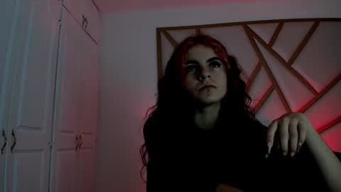 Scarlet online show from January 2025 01:03:01 PM