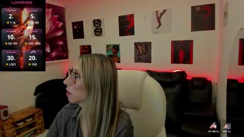 Scarlett online show from February 2026 12:01:02 PM