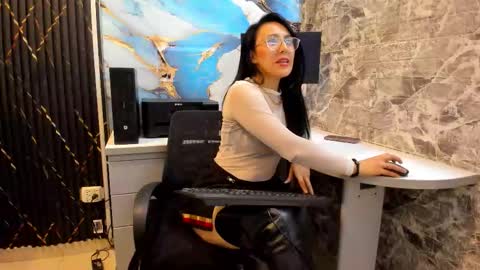 Snapshot of scarlett__14 chatting on September 2025 03:19:01 AM scarlett__14 online show from September 2025 03:19:01 AM