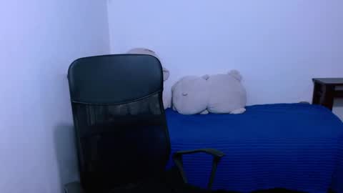 scarlett__6 online show from October 2025 01:01:01 PM
