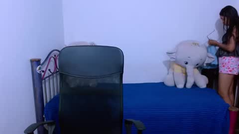 scarlett__6 online show from October 2025 12:05:02 PM