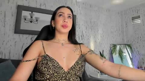 Scarlett online show from April 2026 03:03:01 PM