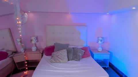 Snapshot of scarlett_dreamss7 chatting on March 2025 01:45:01 AM Scarlett online show from March 2025 01:45:01 AM