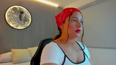 S C A R L E T T online show from April 2026 02:11:01 AM