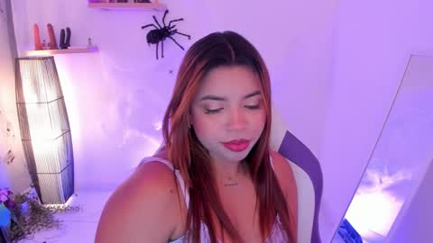 scarlett_enjoy1 online show from October 2025 03:22:02 PM