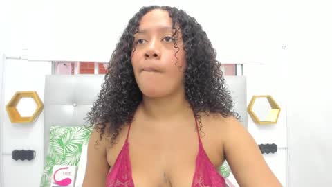 scarlett_fox20 online show from March 2025 11:27:01 AM