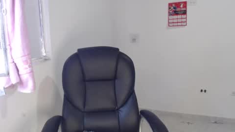 Snapshot of scarlett_liz chatting on March 2025 12:34:01 PM Scarlett online show from March 2025 12:34:01 PM
