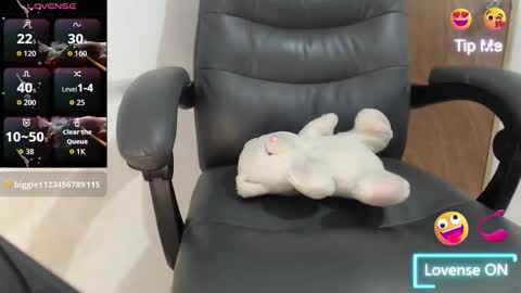 Scarlett online show from January 2026 03:05:02 PM