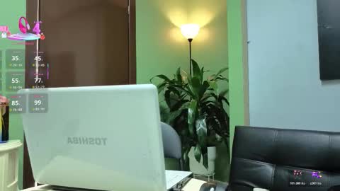 Scarlett online show from March 2026 04:11:01 PM