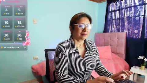 Snapshot of scarlett_mystic chatting on October 2025 01:30:01 PM Scarlett online show from October 2025 01:30:01 PM