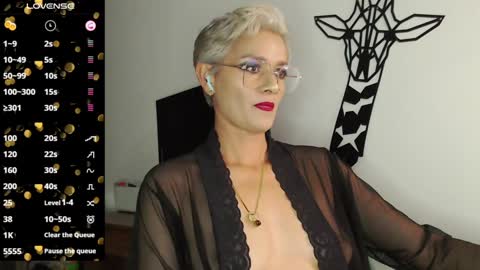 Snapshot of scarlett_paris chatting on January 2025 11:56:01 PM Scarlett online show from January 2025 11:56:01 PM