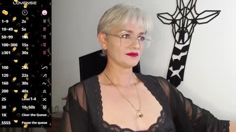 Snapshot of scarlett_paris chatting on February 2025 11:50:01 PM Scarlett online show from February 2025 11:50:01 PM
