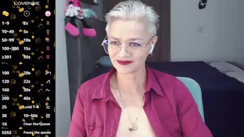 Snapshot of scarlett_paris chatting on February 2025 11:57:01 PM Scarlett online show from February 2025 11:57:01 PM