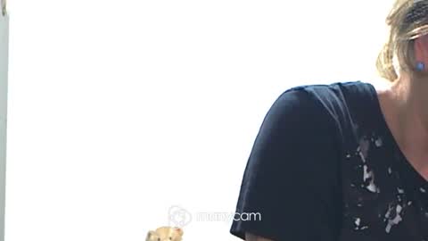 scarlett_queen01 online show from October 2025 02:55:02 AM