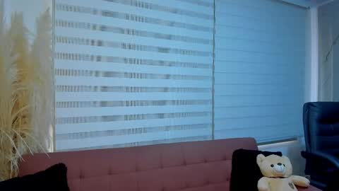 Snapshot of scarlett_raven_ chatting on March 2026 08:37:01 PM scarlett_raven_ online show from March 2026 08:37:01 PM