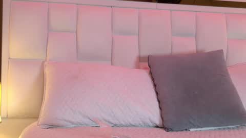 scarlett_sm online show from September 2025 07:48:01 PM