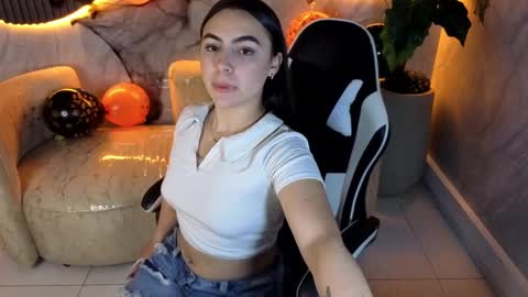 Scarlett online show from October 2025 01:55:01 PM