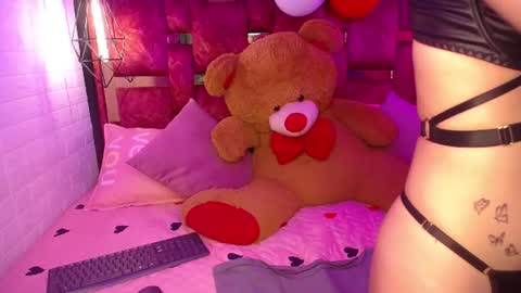 scarlett_squerit online show from July 2026 02:32:02 PM