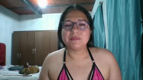 Snapshot of scarlett_widow chatting on September 2025 03:27:02 AM scarlett_widow online show from September 2025 03:27:02 AM