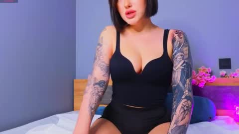 Snapshot of scarlettbestgirl chatting on May 2026 04:15:01 PM Scarlett online show from May 2026 04:15:01 PM