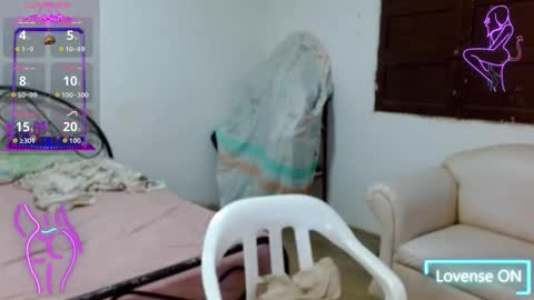 KARLA online show from October 2025 08:07:01 PM