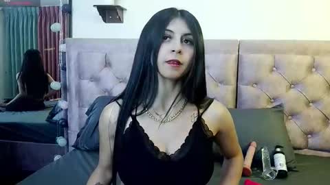 scarletth_sm online show from September 2025 06:02:02 AM