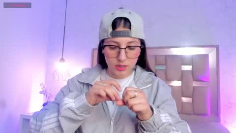 Scarlet online show from April 2026 02:51:02 AM