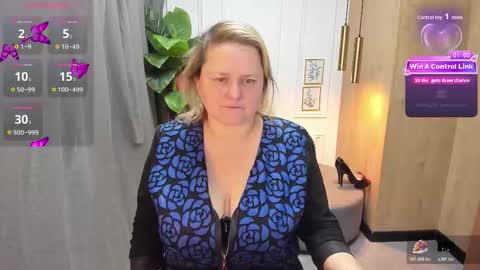 Scarlett online show from December 2025 05:57:02 AM