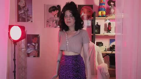 scarletttesecret online show from May 2026 06:09:01 PM