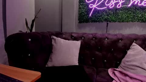 Snapshot of scarlettvelvett chatting on October 2025 01:34:01 PM Scarlet online show from October 2025 01:34:01 PM