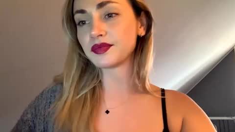 ScarlettxBlonde online show from March 2026 03:26:02 PM