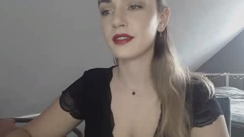 ScarlettxBlonde online show from June 2026 06:15:01 AM