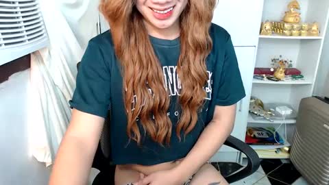 Queen Scarlet online show from December 2024 01:42:01 AM