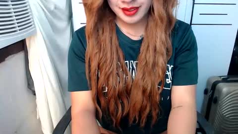 Queen Scarlet online show from September 2025 12:32:02 AM