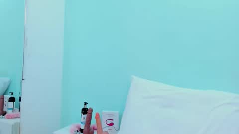 SCARLET online show from April 2026 06:10:01 PM