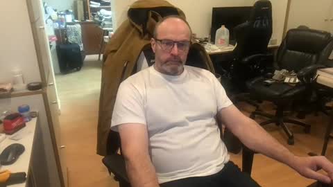 schief6218 online show from February 2026 12:03:01 PM