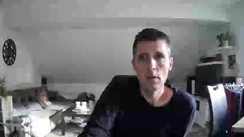 Snapshot of schnuckigeil chatting on October 2025 08:27:05 AM Dildomen online show from October 2025 08:27:05 AM