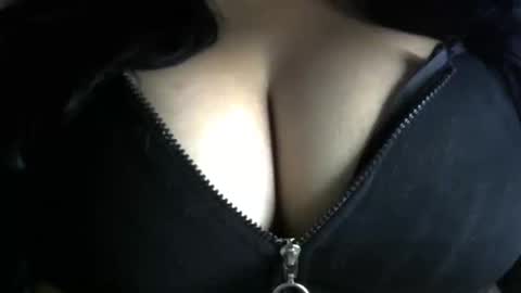 Snapshot of schoco_milf chatting on September 2025 11:31:02 PM mai latina online show from September 2025 11:31:02 PM