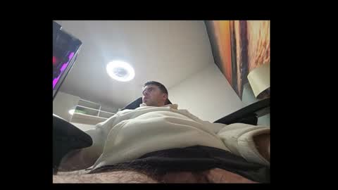 Snapshot of schosch01 chatting on October 2025 09:17:02 PM schosch01 online show from October 2025 09:17:02 PM