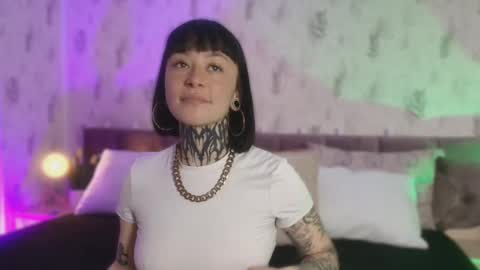 Scolw  online show from October 2025 08:13:02 PM