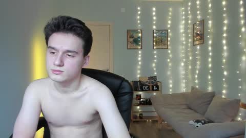 Snapshot of scooby_r chatting on December 2024 11:18:01 AM Thomas brunette and Alex blond online show from December 2024 11:18:01 AM