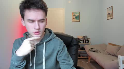 Snapshot of scooby_r chatting on February 2025 05:40:01 AM Thomas brunette and Alex blond online show from February 2025 05:40:01 AM