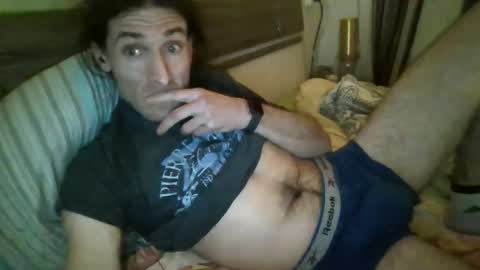 Snapshot of scorkjui chatting on December 2024 04:19:01 PM bossstjan online show from December 2024 04:19:01 PM